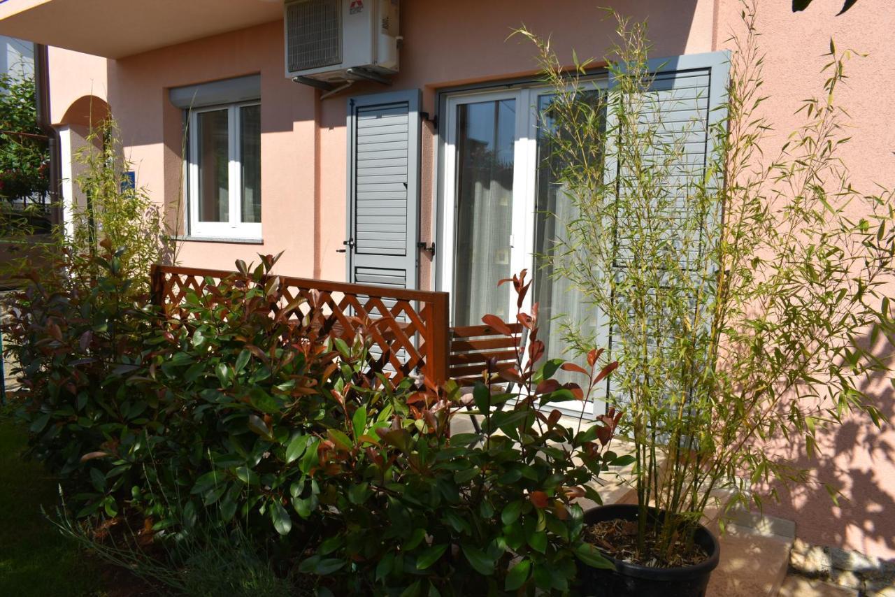 Studio Max With Parking Ρόβινι Εξωτερικό φωτογραφία